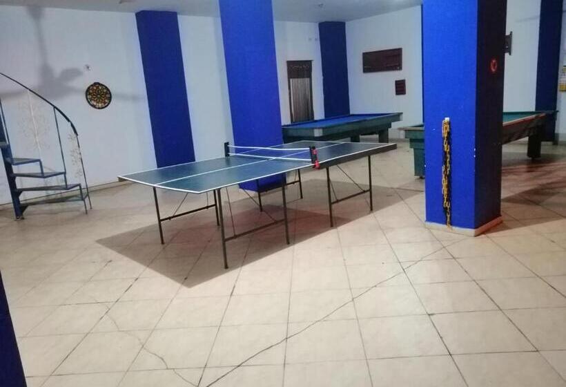 Отель Es Lancers, Melgar