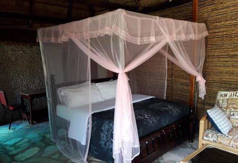 هتل Nyasi Eco Resort Kajjansi