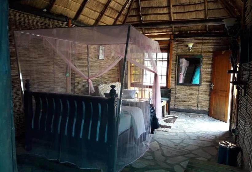 هتل Nyasi Eco Resort Kajjansi