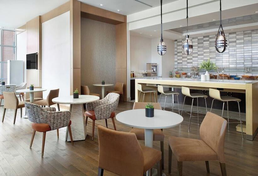 هتل Lexington Marriott City Center