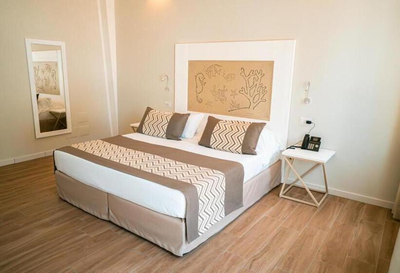 ホテル Lido Beach Phg