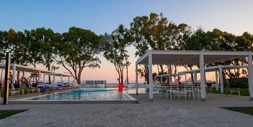 ホテル Lido Beach Phg