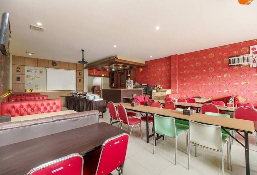 هتل Reddoorz Plus Near Sangkareang Park