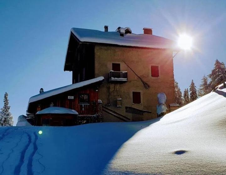 فندق Rifugio Dosso Larici