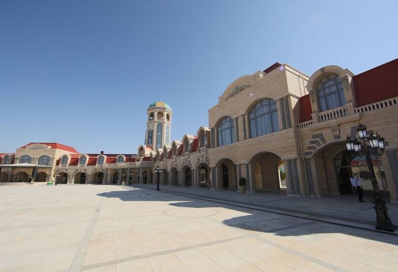 هتل Saat Meydani Nakhchivan