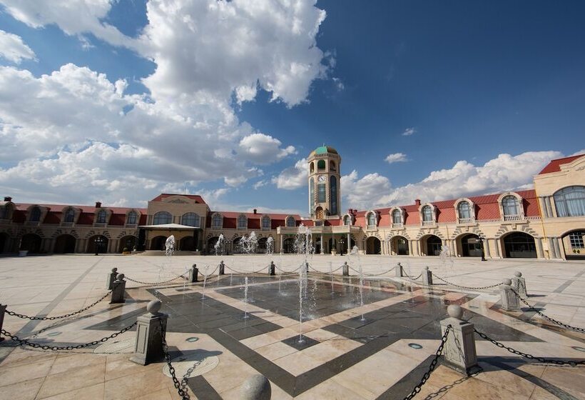 هتل Saat Meydani Nakhchivan