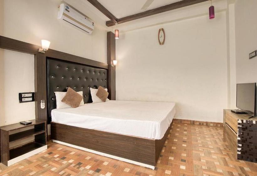 Отель Spot On 41699 Jungle Huts