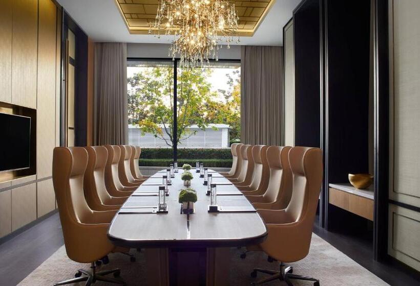 Отель The Ritzcarlton, Xi An