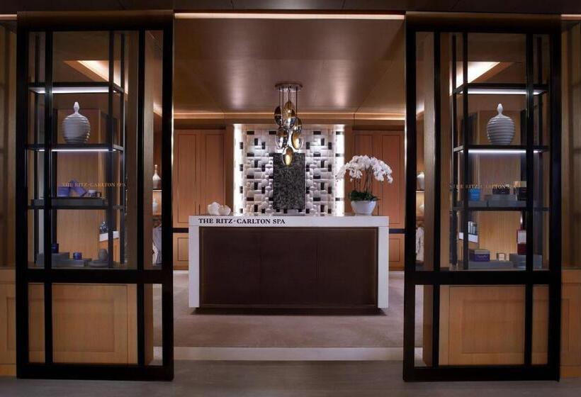 Отель The Ritzcarlton, Xi An