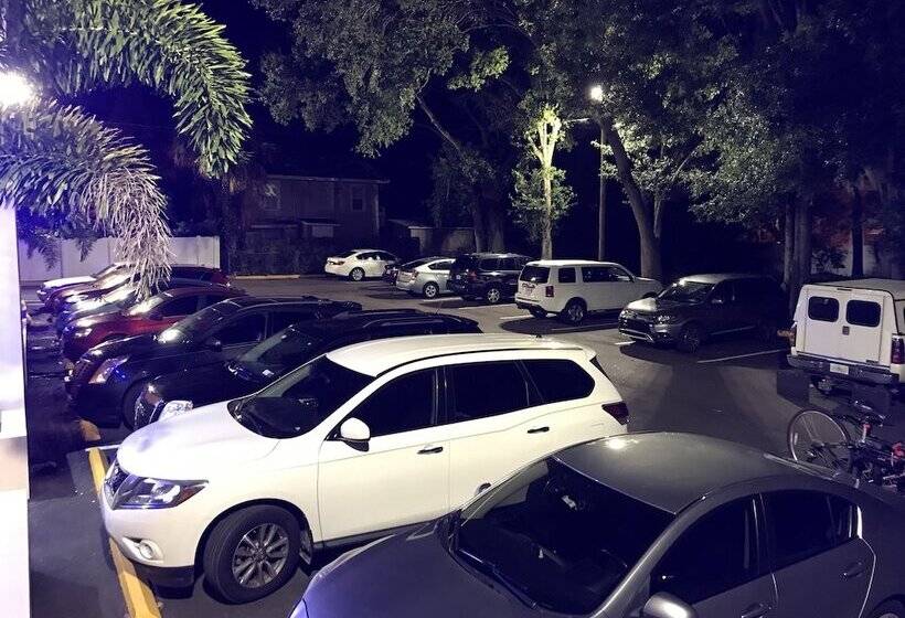 فندق على الطريق Tropical Inn & Suites, Downtown Clearwater