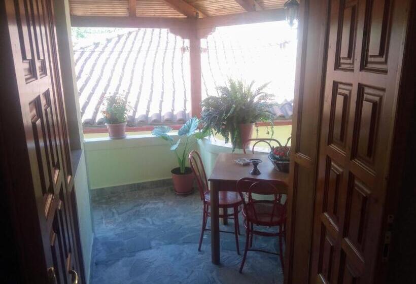 Пансион Nako Guest House Bar&restaurants