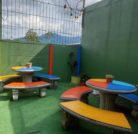 ペンション Nice Place Hostel