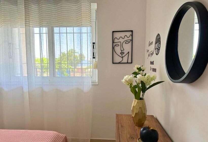 پانسیون Viewtopia House