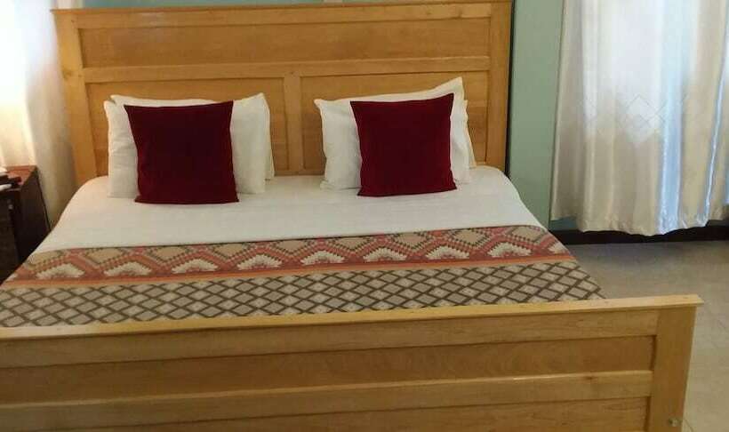 استراحتگاه The Estate Ebwerenga