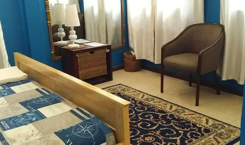 استراحتگاه The Estate Ebwerenga