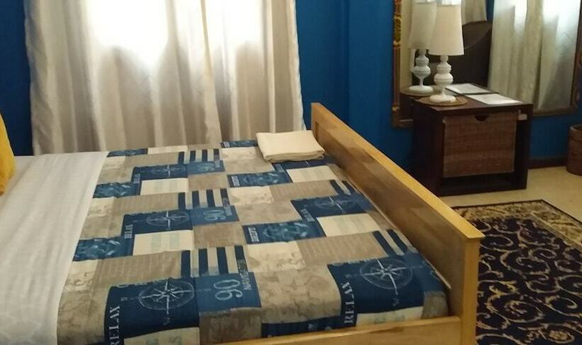 استراحتگاه The Estate Ebwerenga