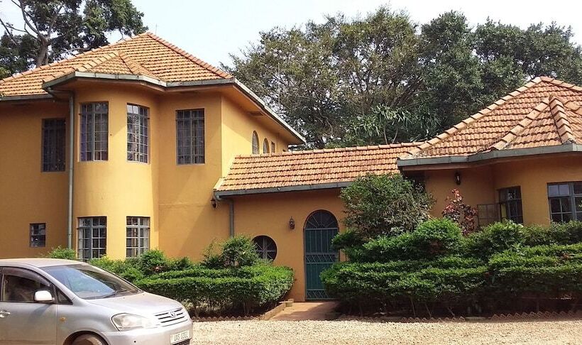 استراحتگاه The Estate Ebwerenga