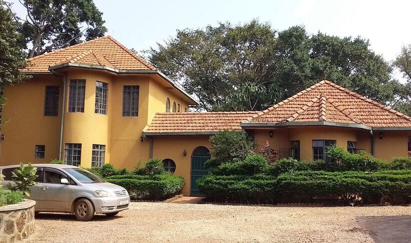 استراحتگاه The Estate Ebwerenga