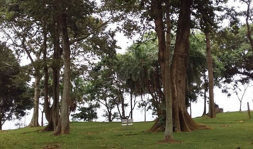 استراحتگاه The Estate Ebwerenga