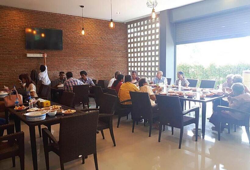 Sawasdee​ Buriram​ Resort