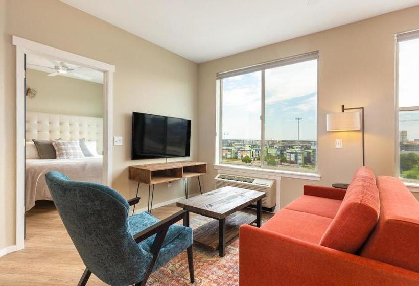 Kasa Lohi Denver