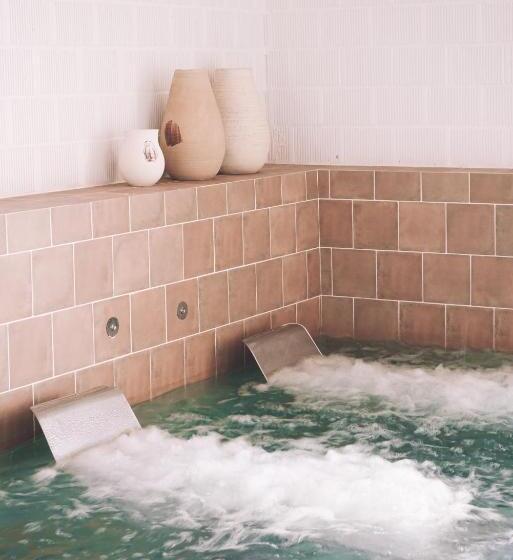 ユースホステル Santa Brigida   Real 1