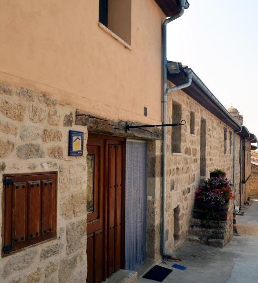 ユースホステル Santa Brigida   Real 1