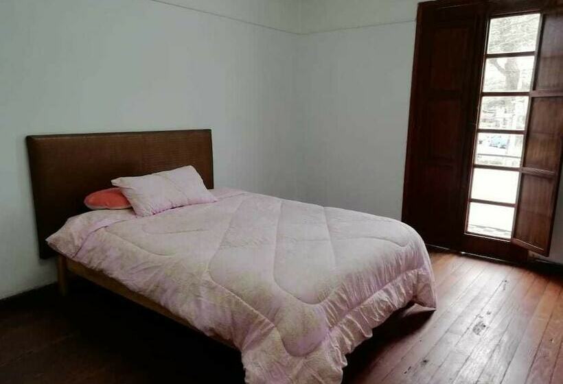 تختخواب و صبحانه Kallpa House Peru Hostel