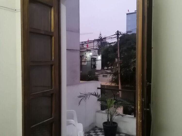 تختخواب و صبحانه Kallpa House Peru Hostel