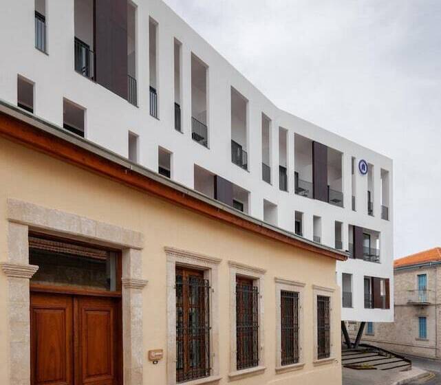 酒店 Alinea Suites Limassol Center