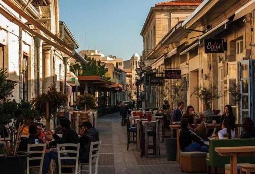 هتل Alinea Suites Limassol Center