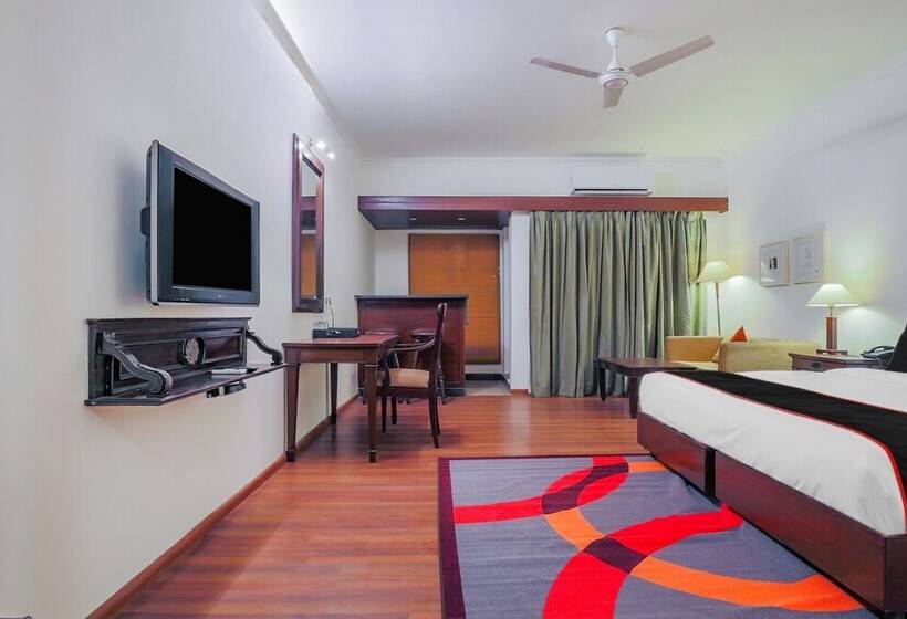 Hotel Collection O 40310 Devasthali
