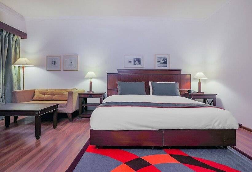 Hotel Collection O 40310 Devasthali