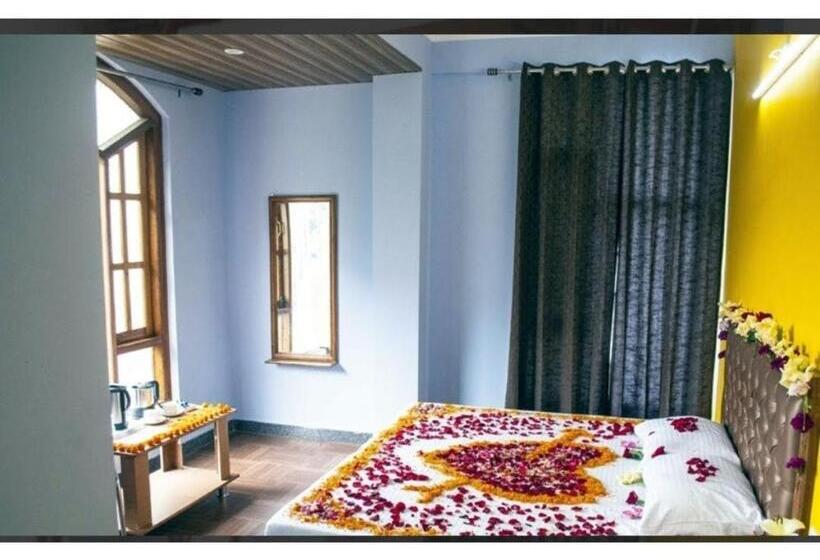 ホテル Goroomgo Divine Hills Shimla