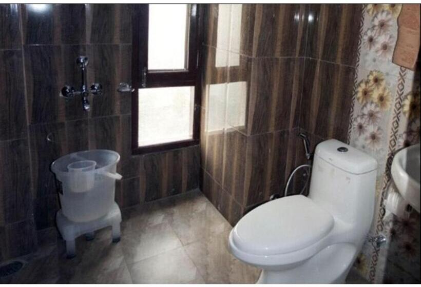 ホテル Goroomgo Divine Hills Shimla