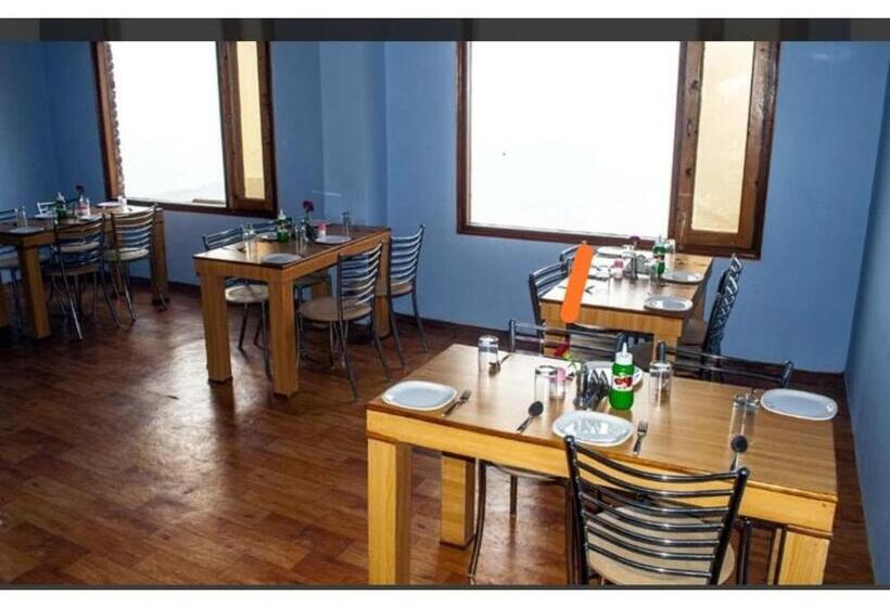 ホテル Goroomgo Divine Hills Shimla