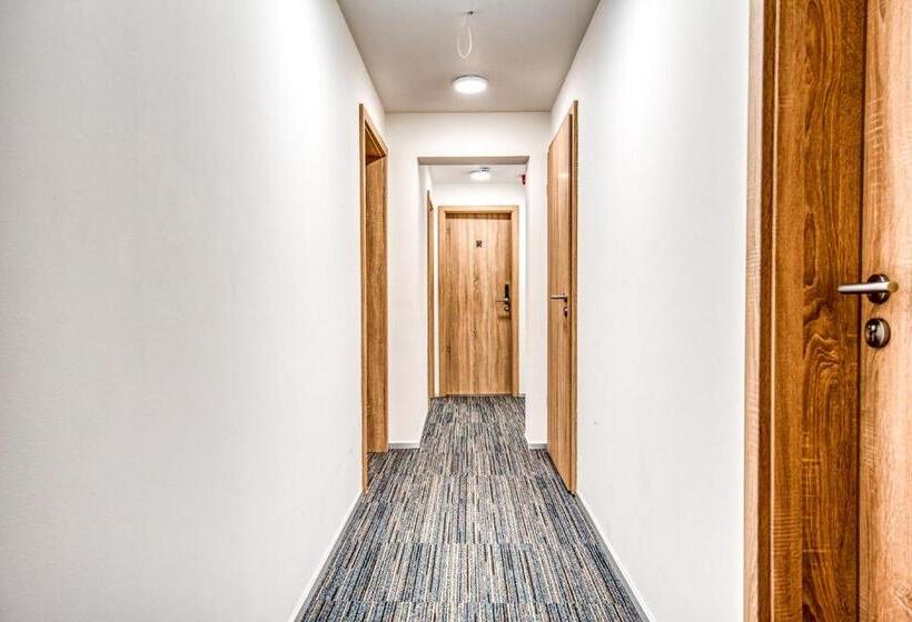 בית מלון כפרי L'avenue