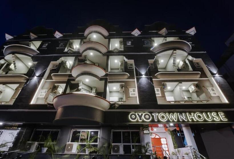 호텔 Super Townhouse Srm Kuppakonam Pudur