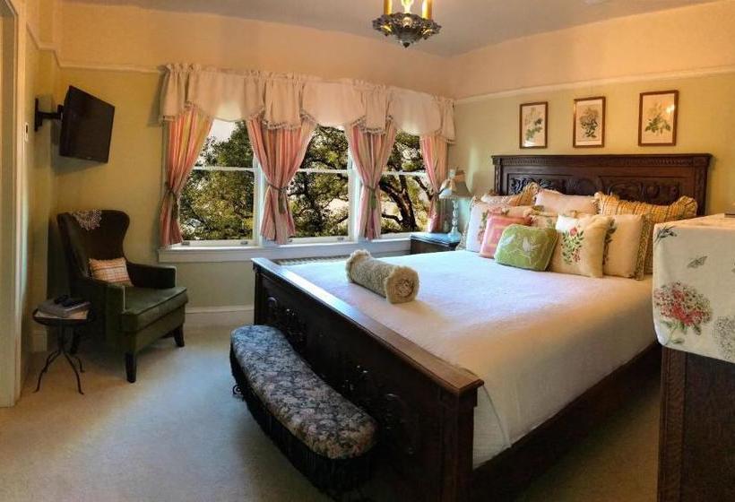 ホテル The Inn On Knowles Hill Bed & Breakfast