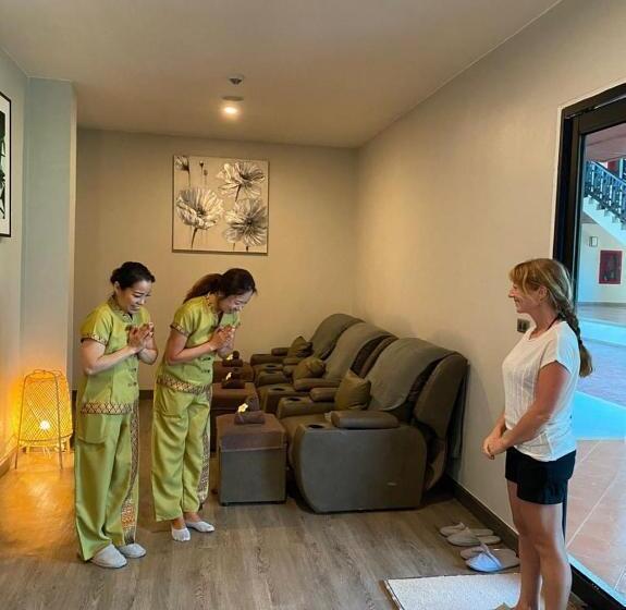 هتل Tmark Resort Vangvieng