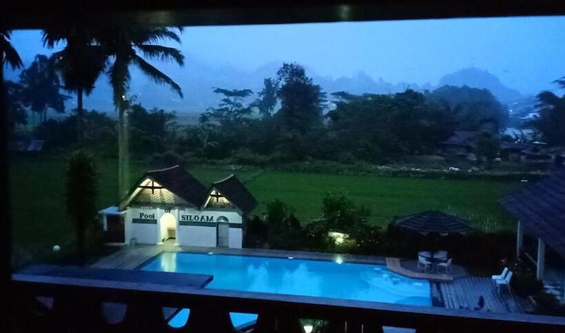 호텔 Toraja Torsina