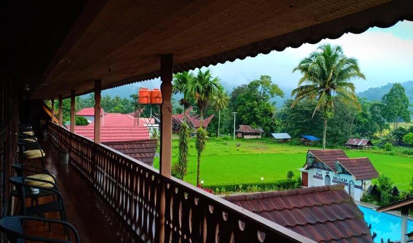 호텔 Toraja Torsina