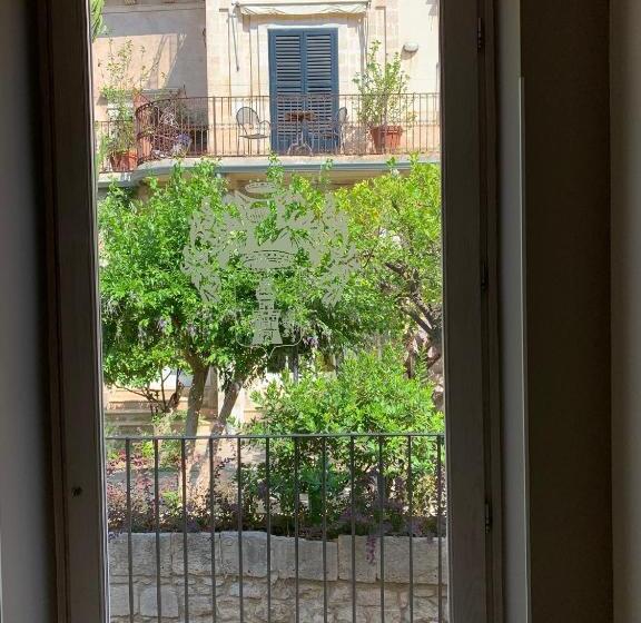 Modica For Family   Rooms And Apartments