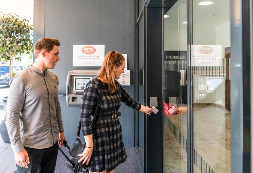 Motel Keckeis Inn   Self Check In