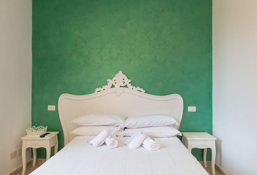 膳宿费 Affittacamere Greed