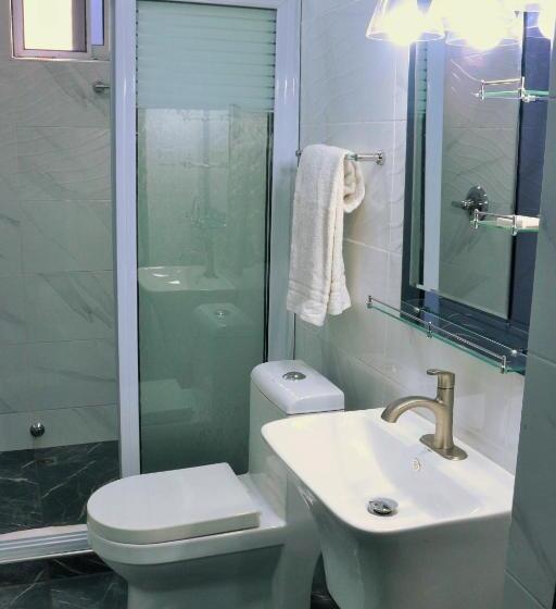 پانسیون Lady M Guest House