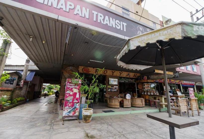 پانسیون Reddoorz Syariah @ Jalan Arteri Kualanamu Medan