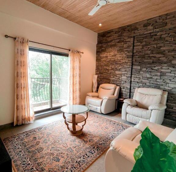 The Summer House, Pachmarhi Am Hotel Kollection