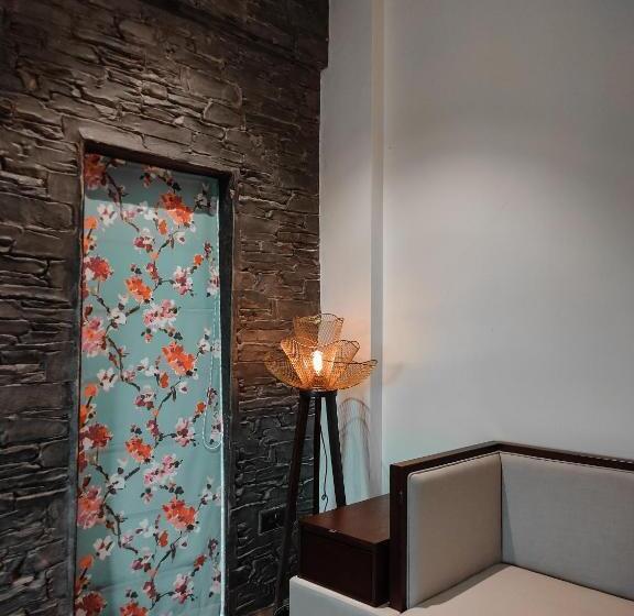 The Summer House, Pachmarhi Am Hotel Kollection