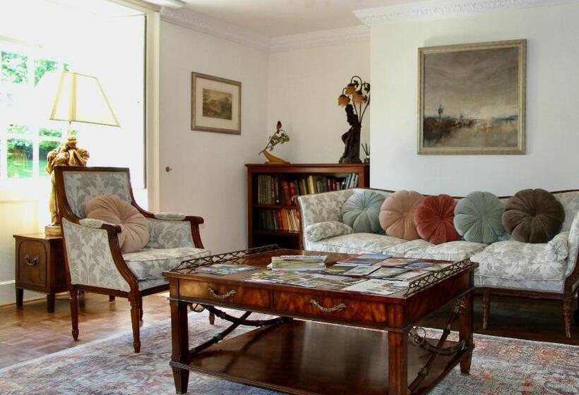 مبيت وإفطار Thistleyhaugh Farmhouse